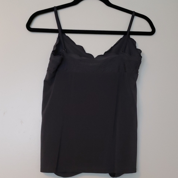 Banana Republic - Charcoal Scalloped Detailed Tank - Picture 2 of 3